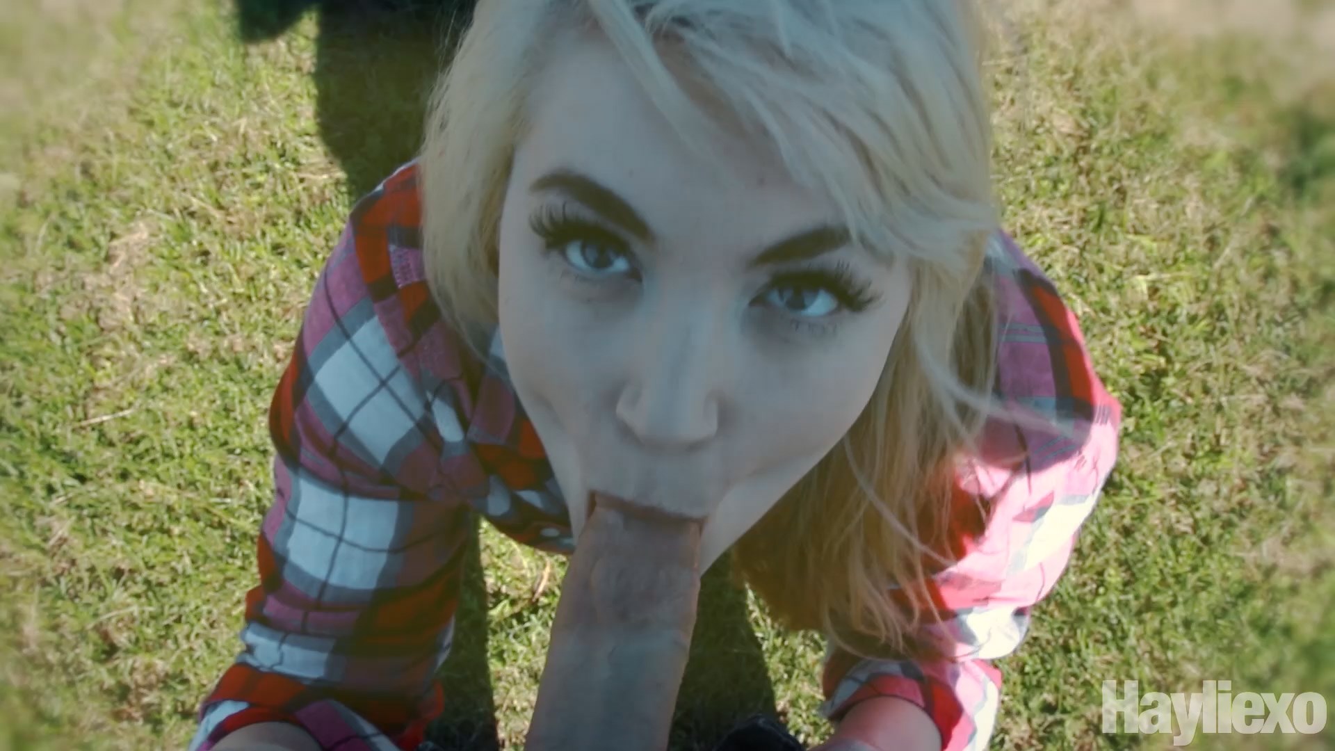 Hayliexo - Public Sex Leads To Accidental Creampie 1080p