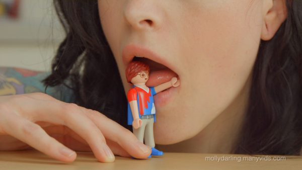 Molly Darling – Giantess Teases Small Man Vore Fetish