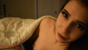 HoloTheWiseWulf – Sister Makes You Cum Under The Covers 1080p
