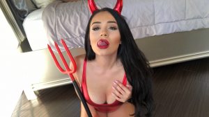 Mia Jocelyn – Halloween Party Slut Gets Fucked