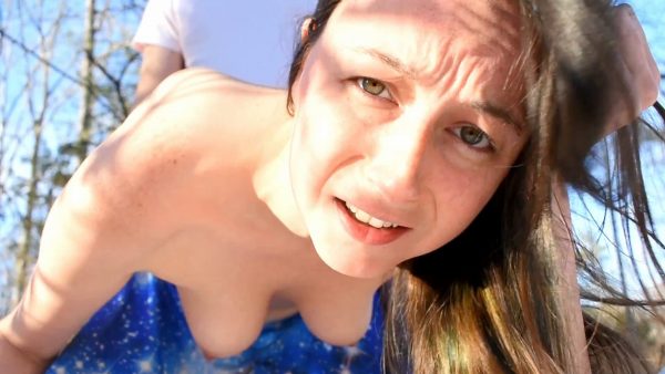 Sadie Hearts – Upskirt Tease and Fucking in the Sun