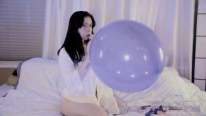 Valyrie Lutka – Valryie Giant Balloon Inflation Looner