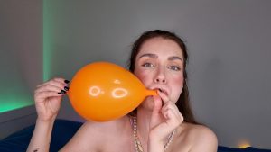WetSchoolGirl – Balloon Blowing and Cheeks Puffing