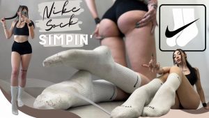 Alexis Toria – Nike Sock Simpin – Sock Worship