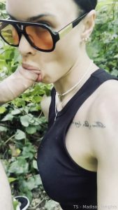 TS Madison Heights – Blowjob Outdoors 2