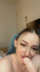 Littlebaby4u – Cum Down My Throat