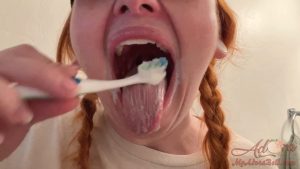 Adora Bell – Teeth Brushing in Braids