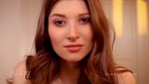 Eva de Vil – Maintain Eye Contact